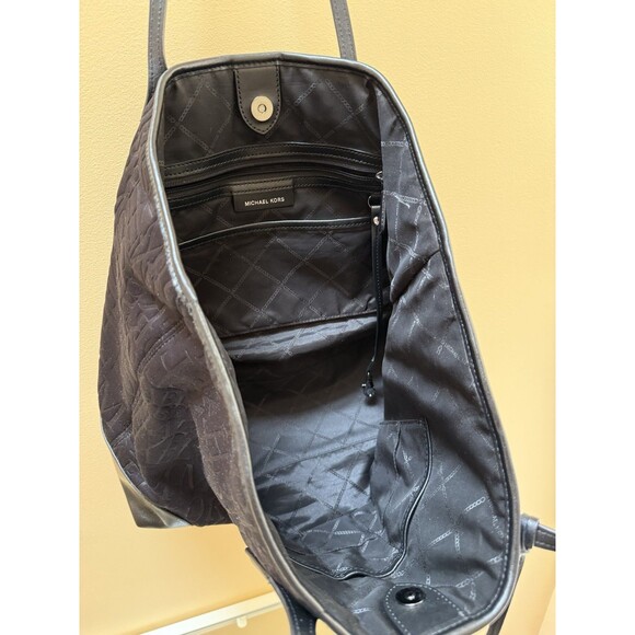 Michael Kors Eva Neoprene Large Tote Double Handle Travel Bag + Wallet Pouch - Picture 8 of 12